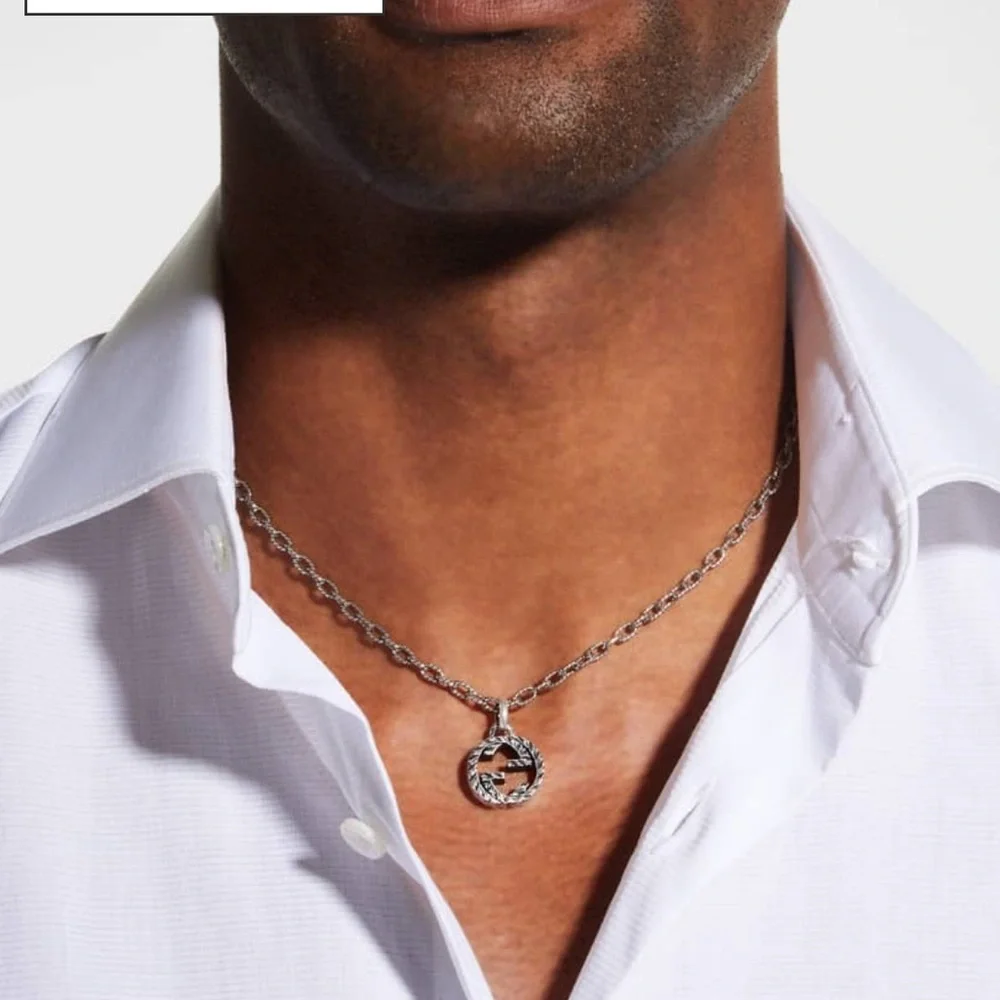 Gucci Textured Interlocking G Pendant Necklace Silver